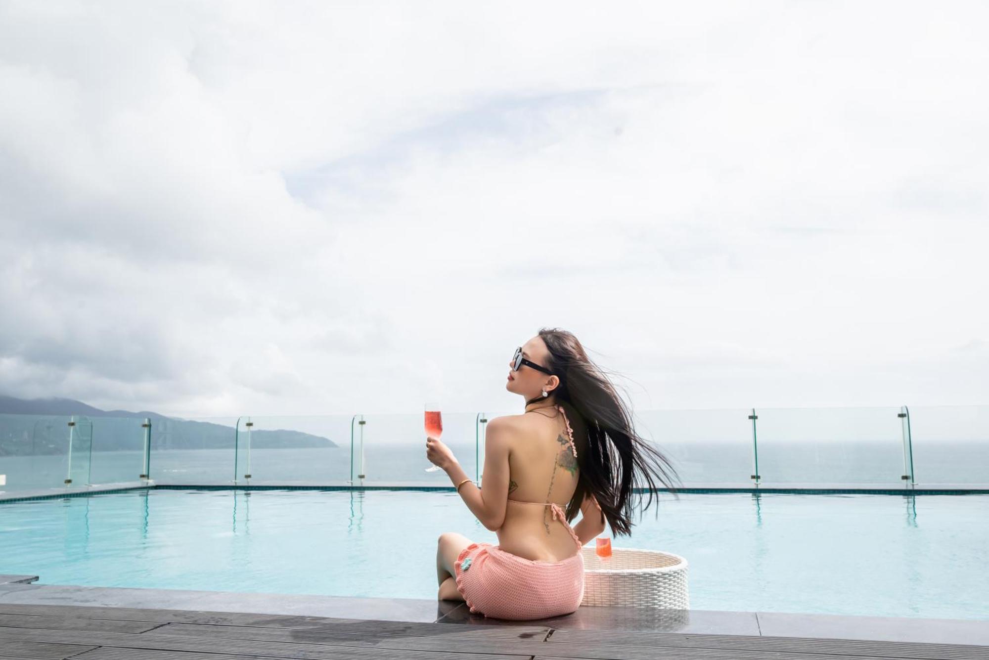 Canvas Danang Beach Hotel Bagian luar foto