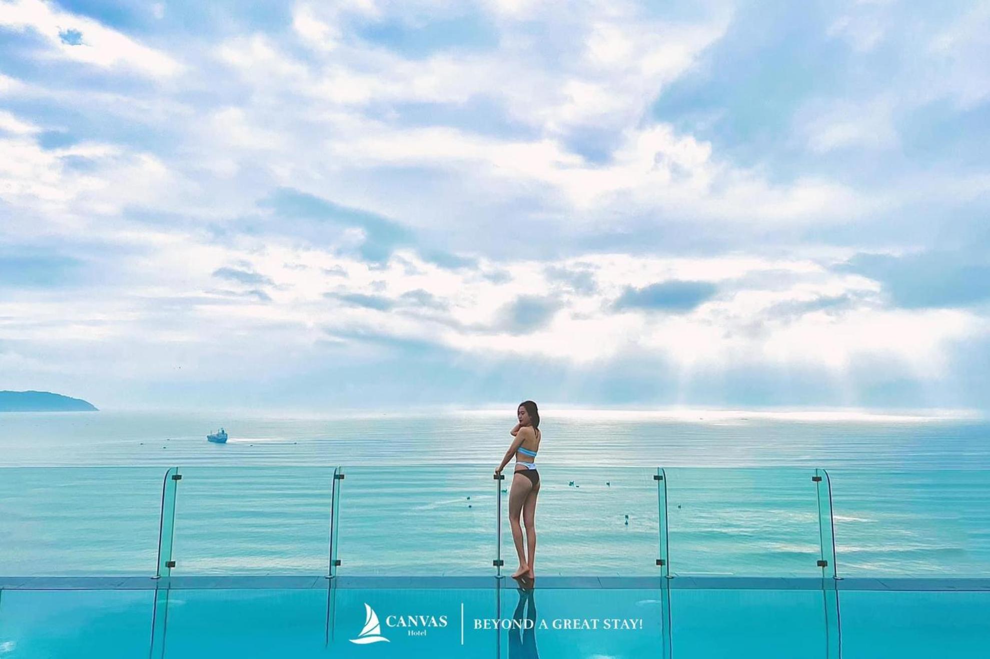 Canvas Danang Beach Hotel Bagian luar foto