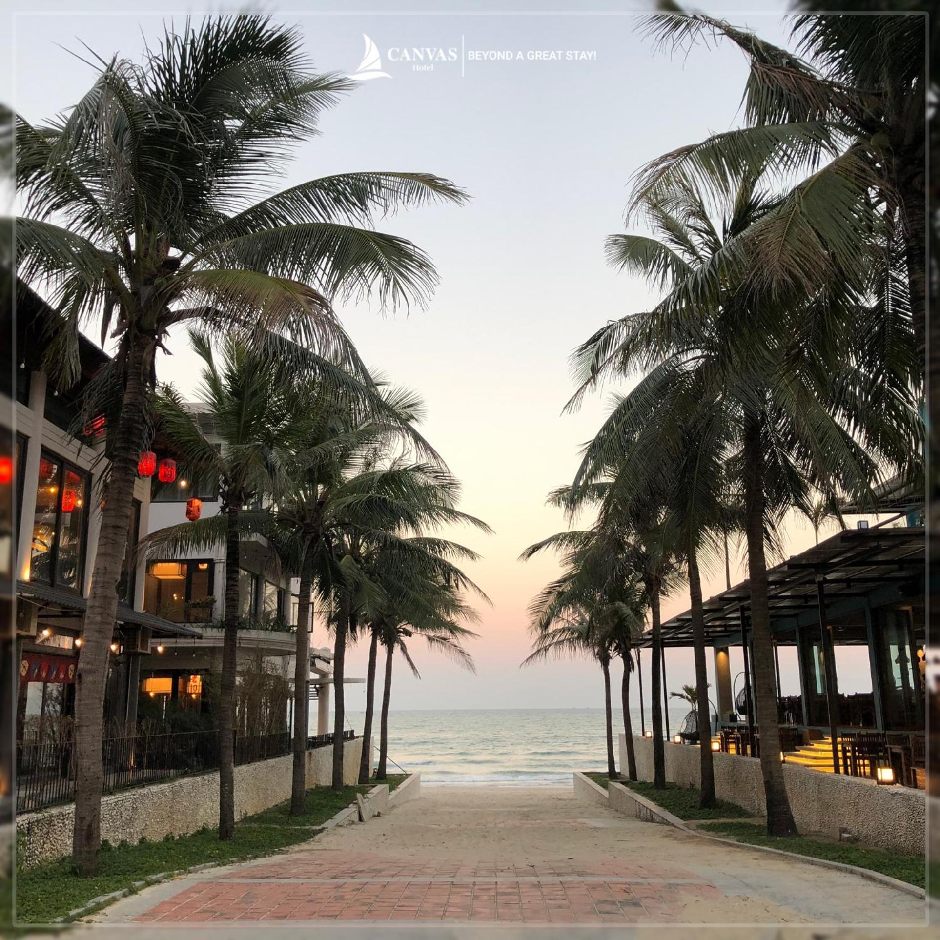 Canvas Danang Beach Hotel Bagian luar foto