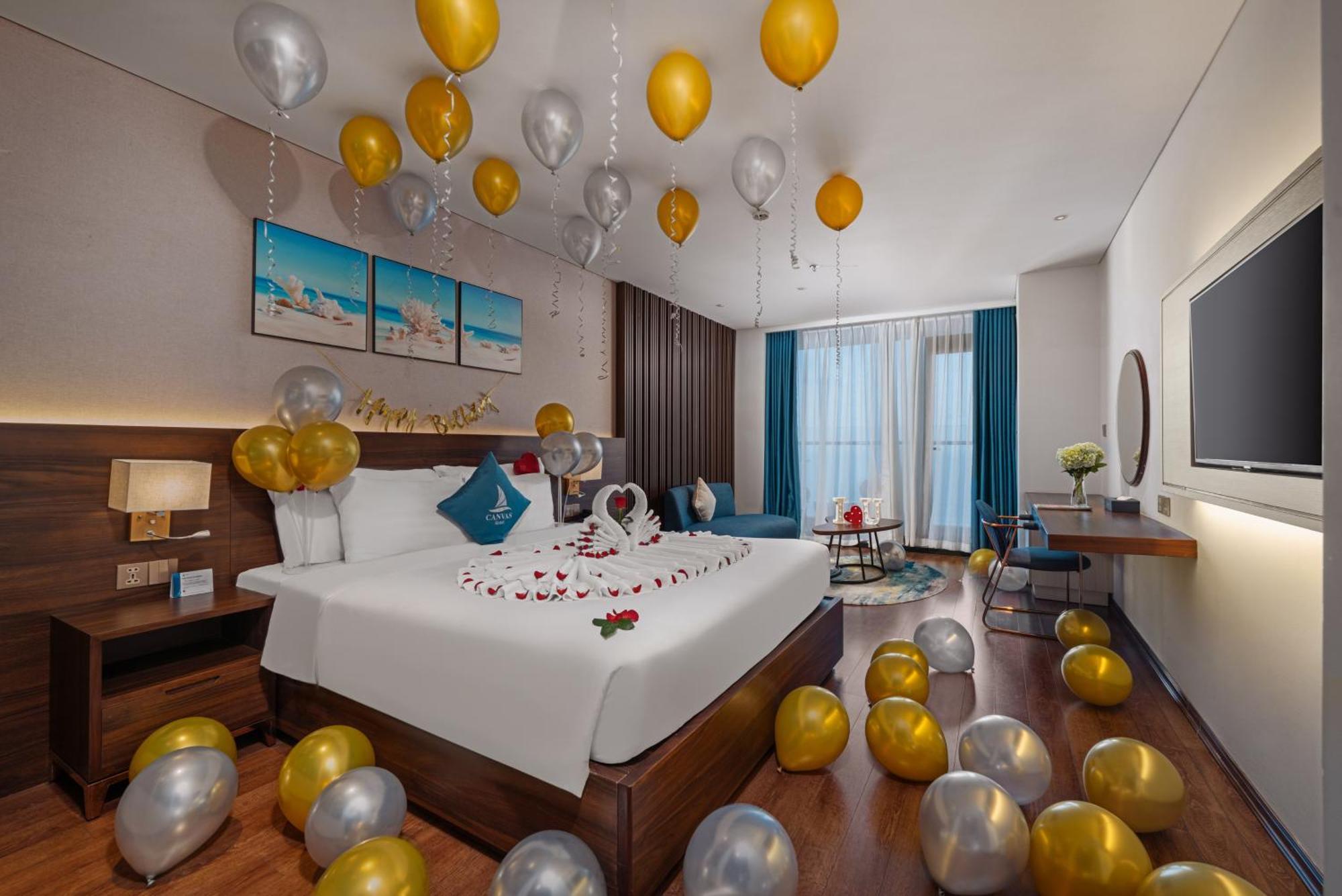 Canvas Danang Beach Hotel Bagian luar foto